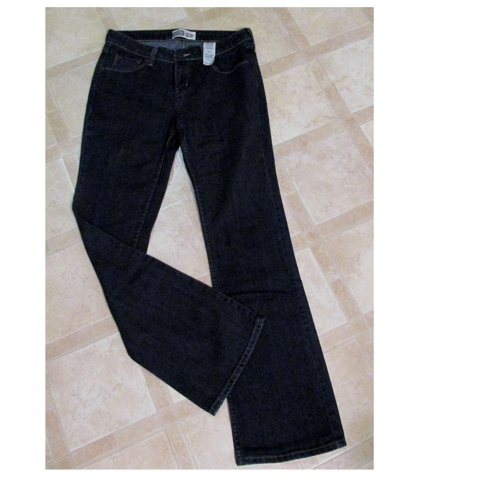 Levi’s Signature Low Rise Boot Cut Jeans 8L NWOT